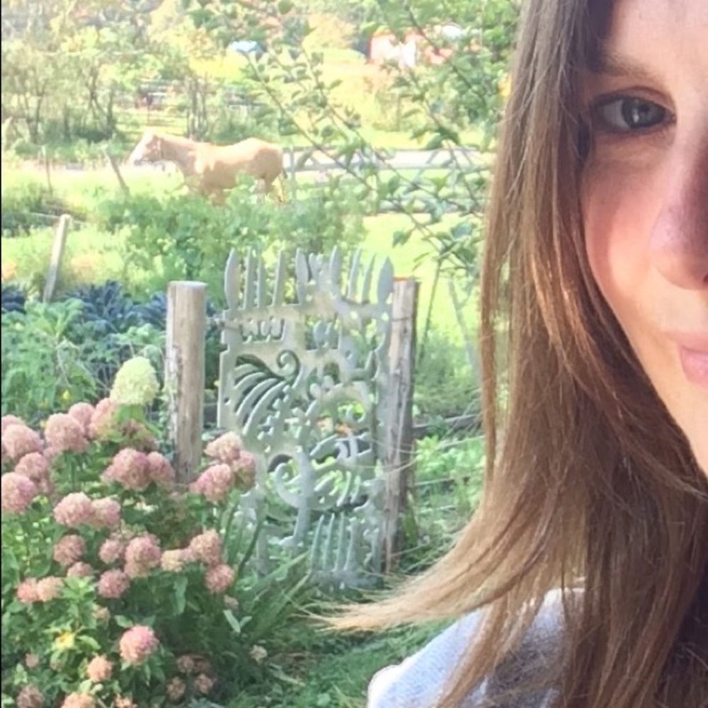 Meet your Posher, Aurora